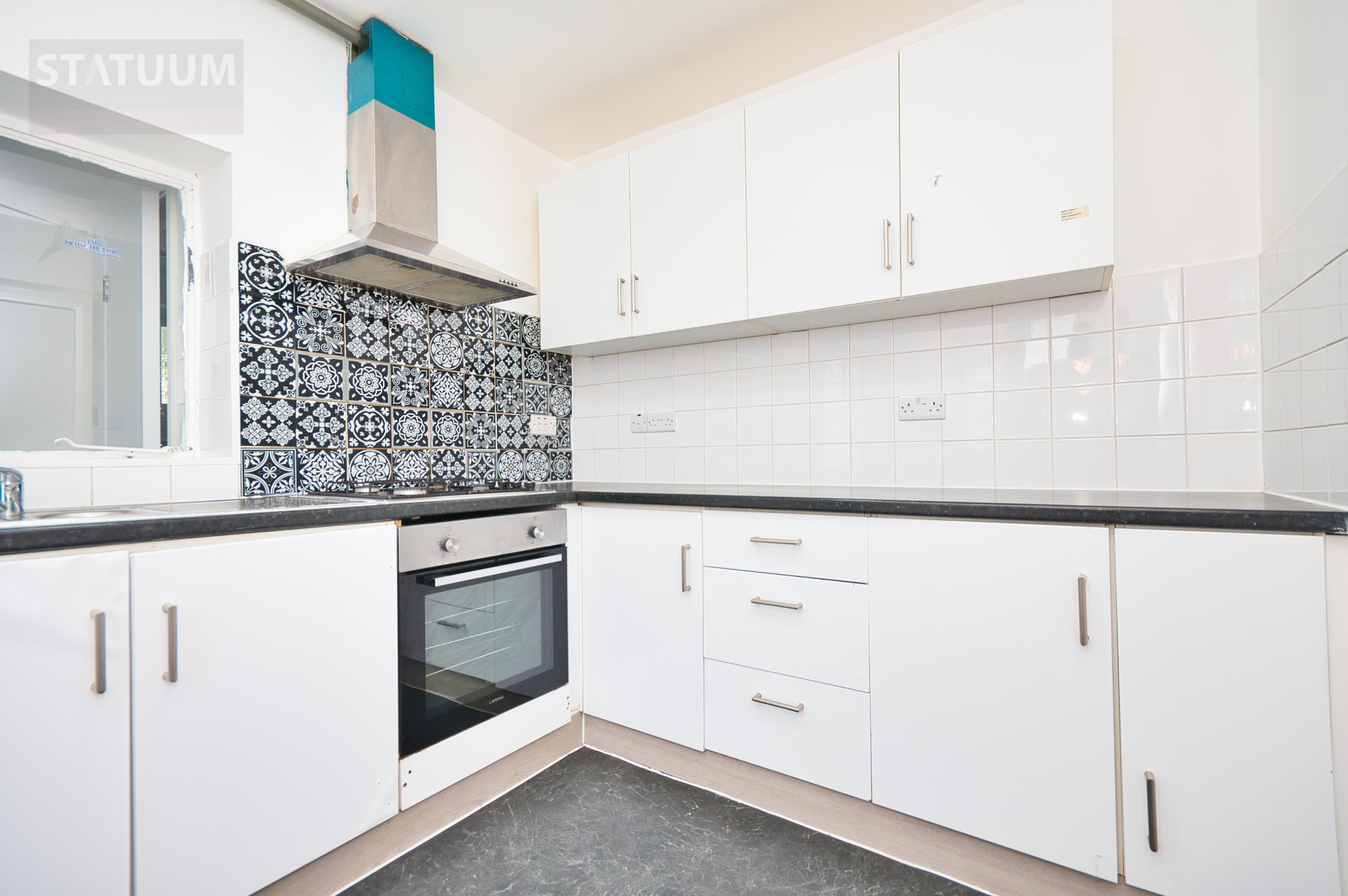131, Shelley Avenue, London photo 2