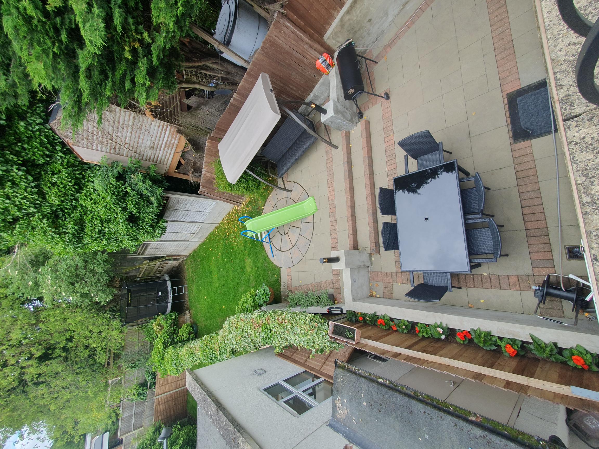 5 bedroom detached house for sale 0