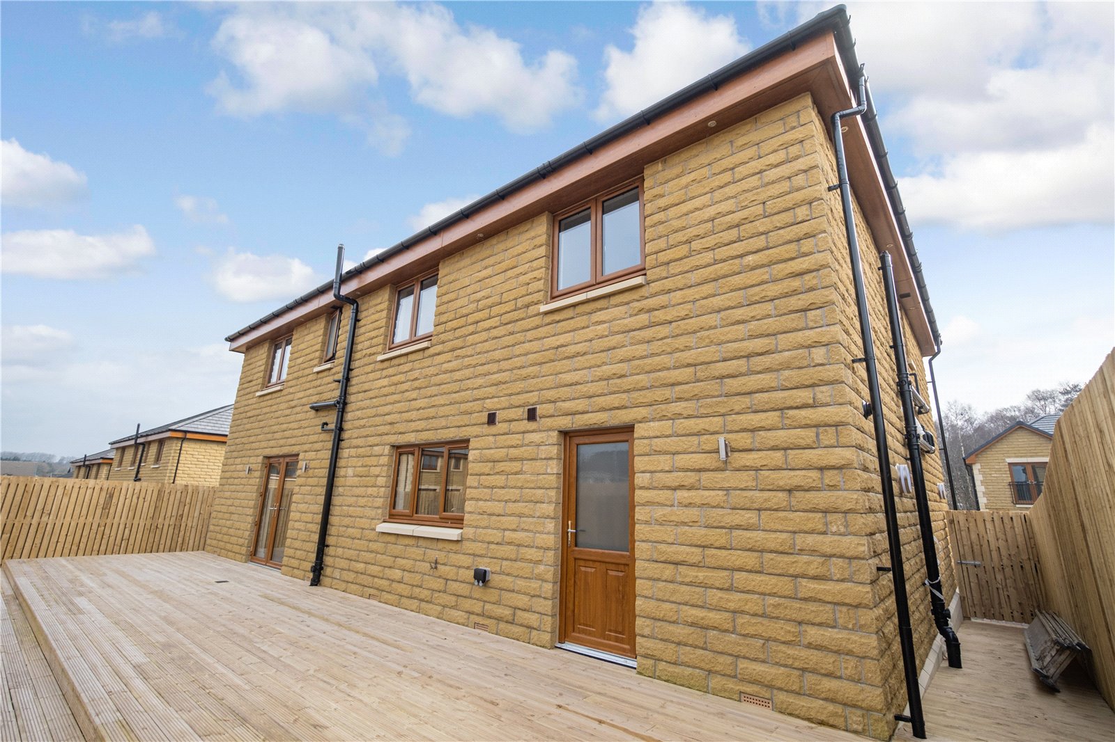 Photos of Silverholm Drive, Cleghorn, Lanark ML11 64381883