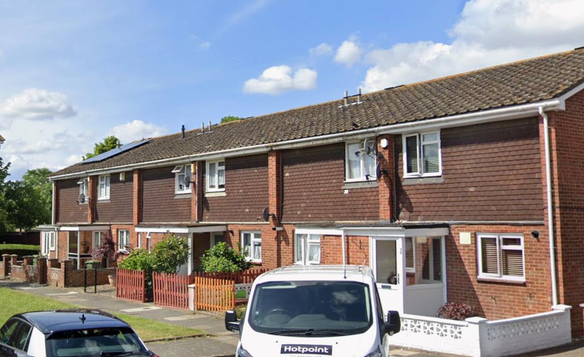 52, Bledlow Close, London photo 2