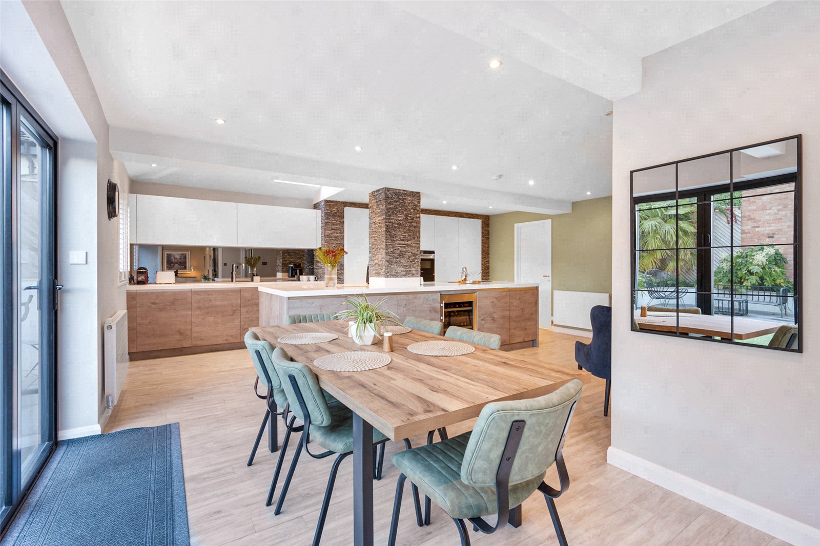 4 bedroom detached house for sale 0