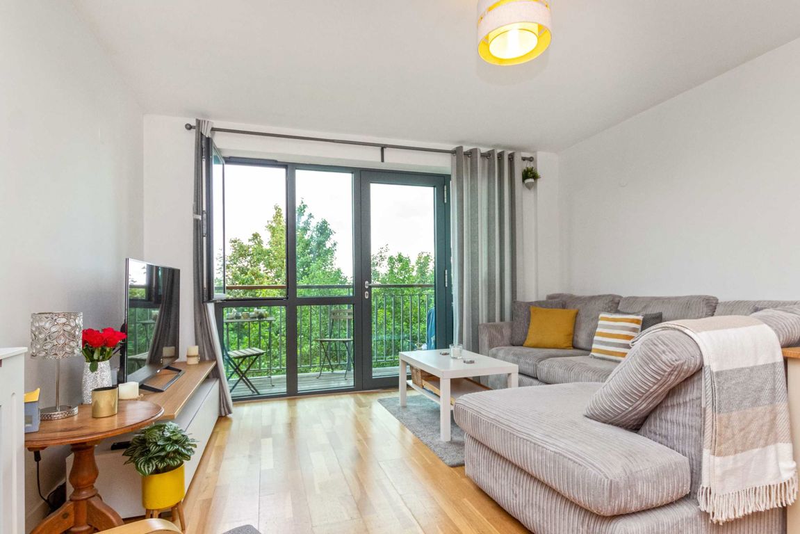Flat 10, Nonsuch House, 31, Chapter Way, London photo 5