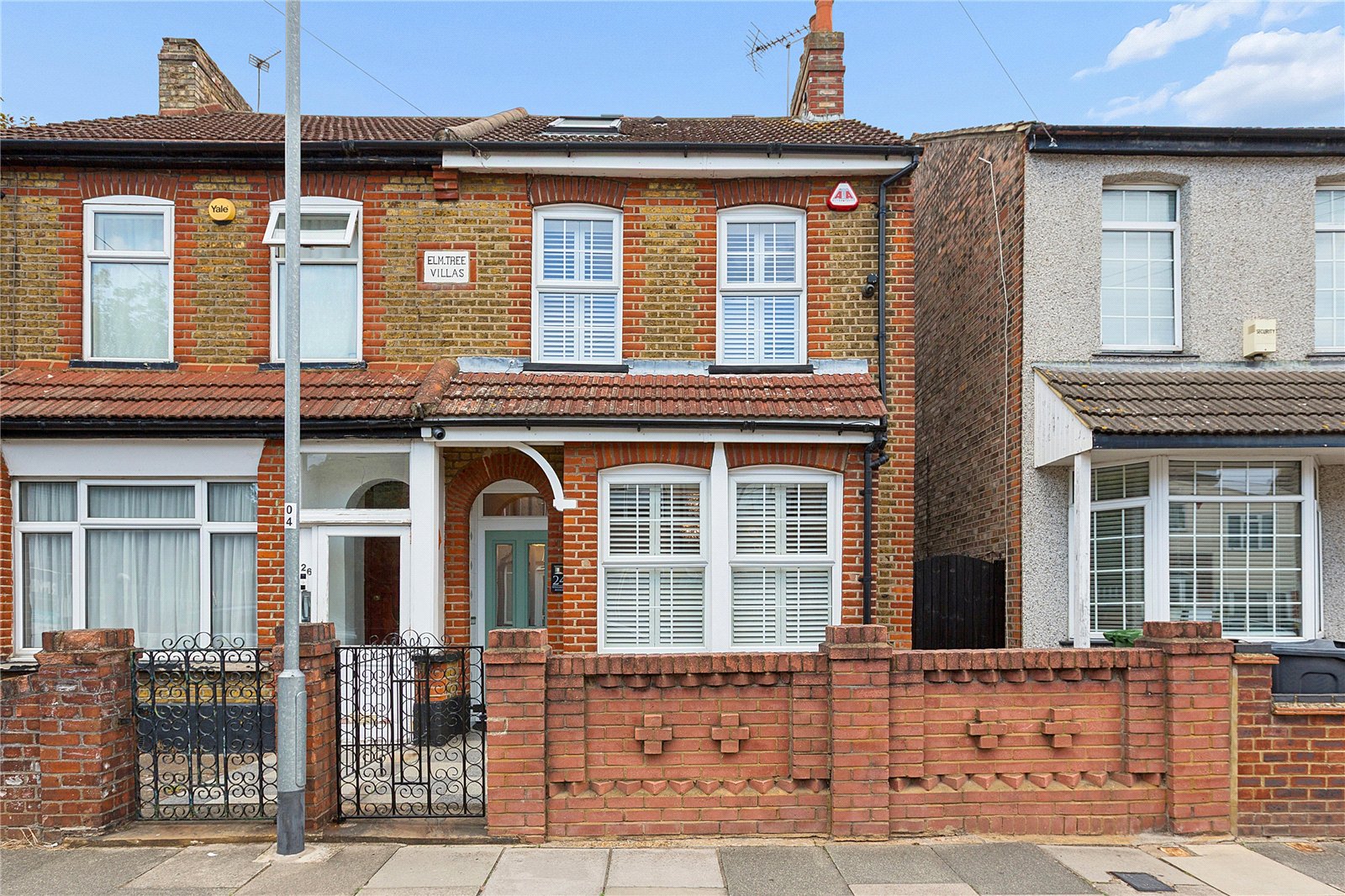 3 bed semi-detached house for sale