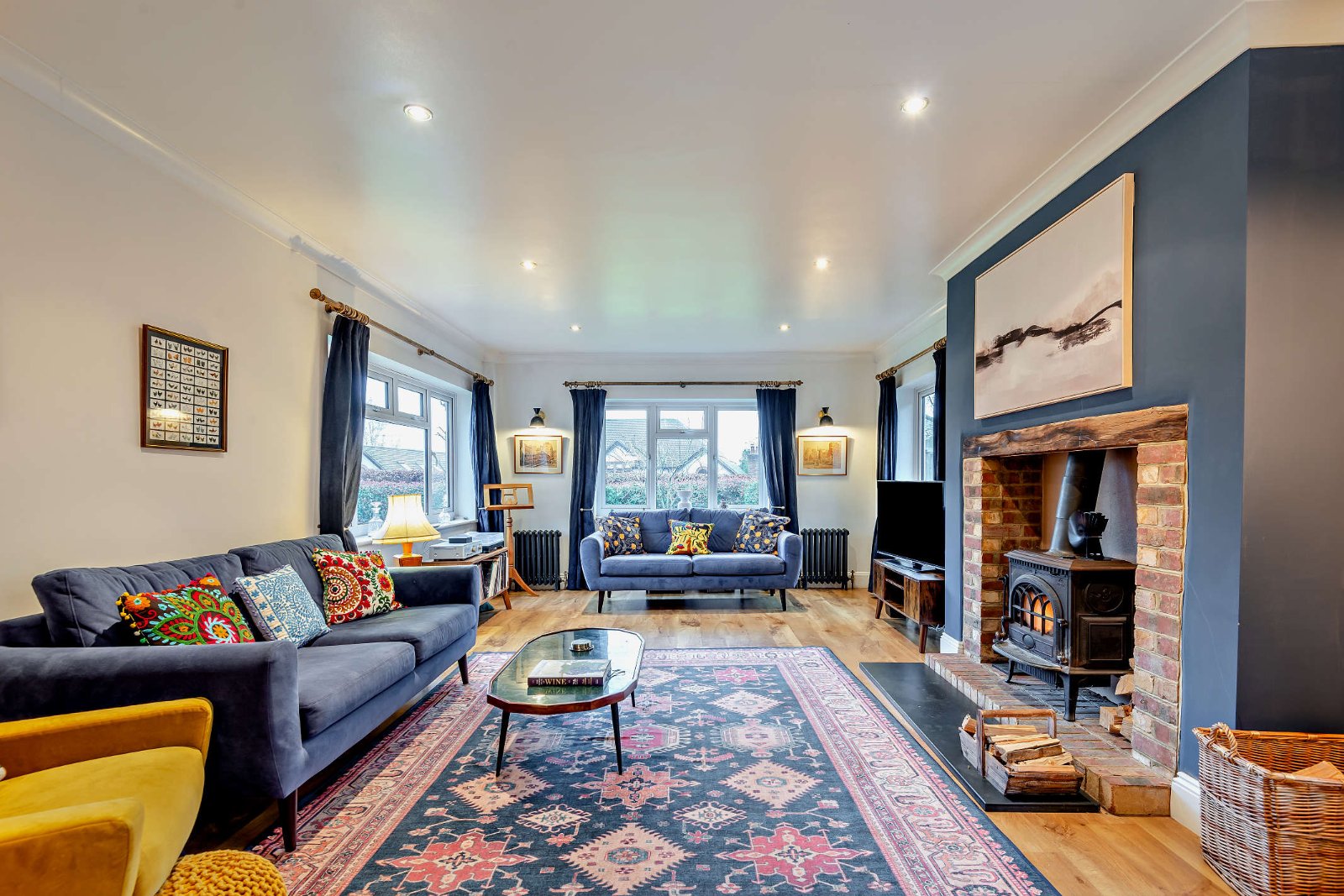 5 bedroom detached house for sale 0