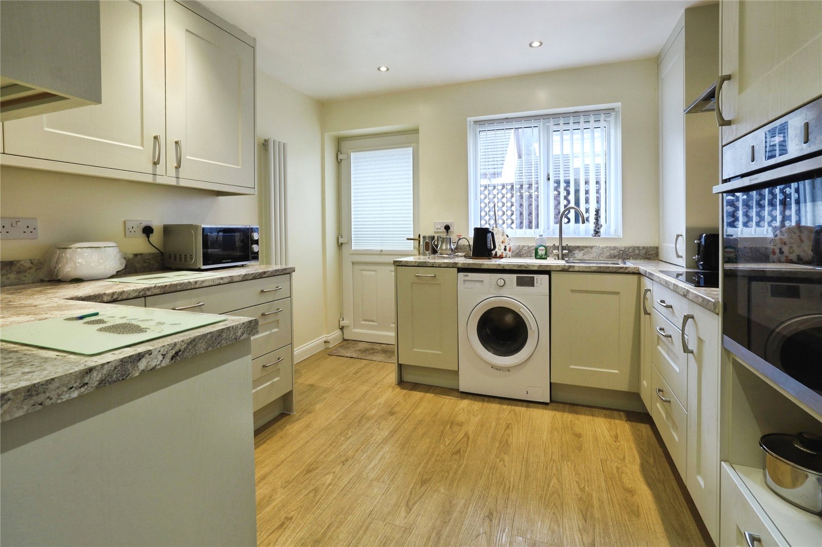 1, Pebble Close, Bideford photo 4