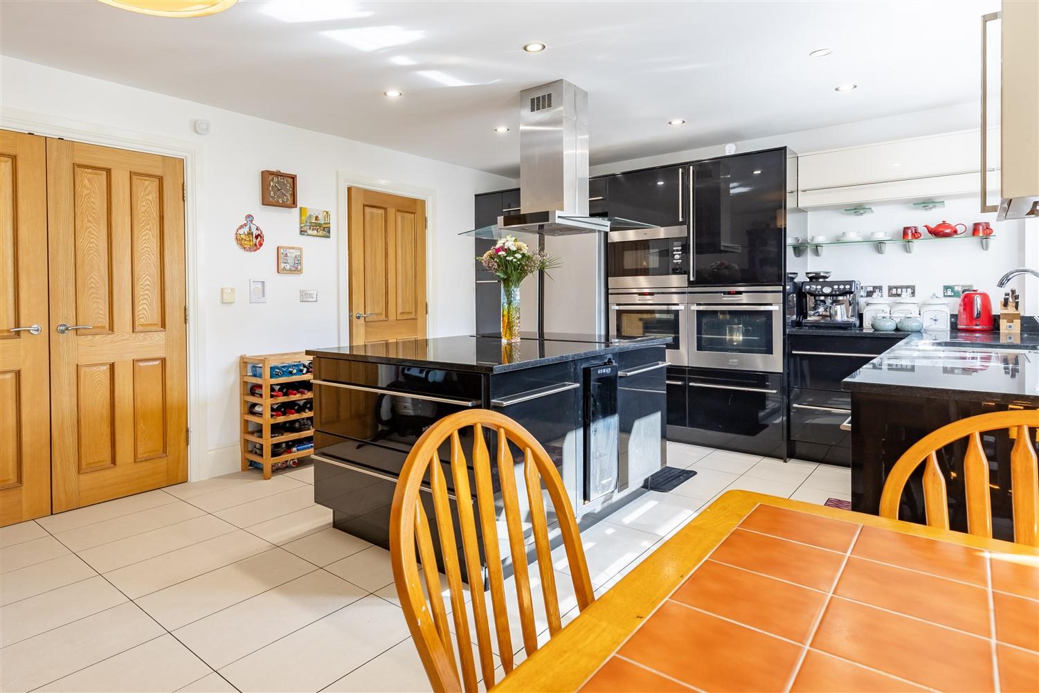 1, Kings Wood Park, Epping photo 3