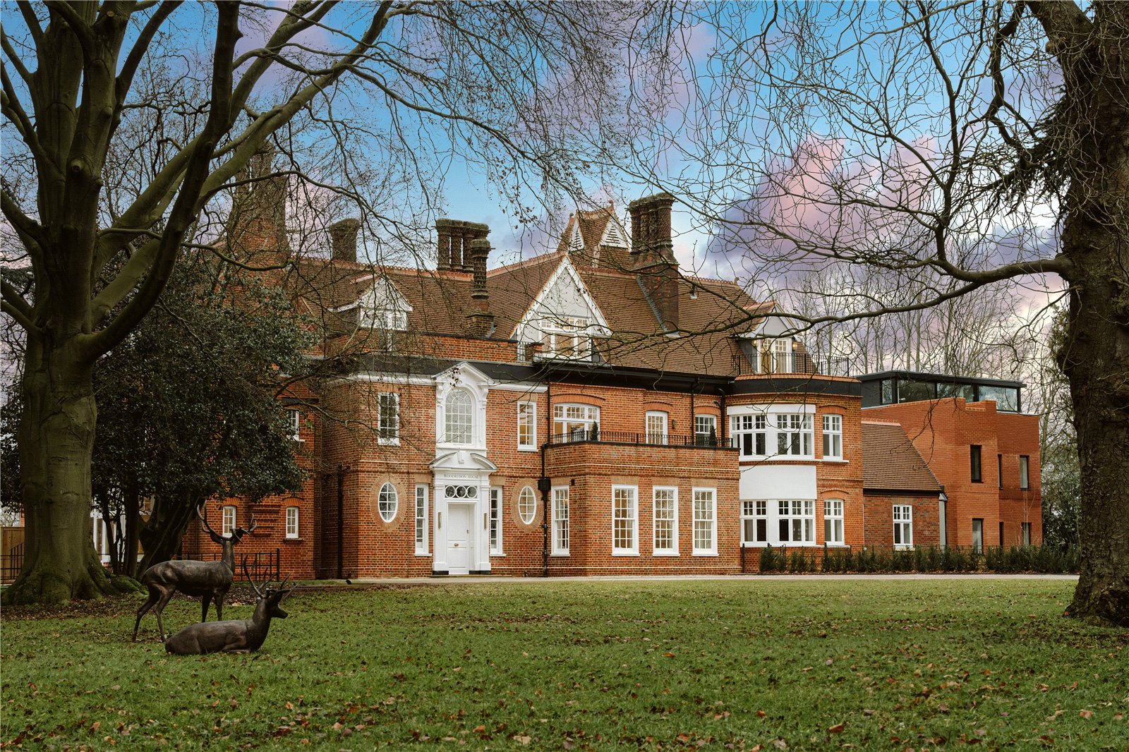 3 bedroom new flat for sale 0