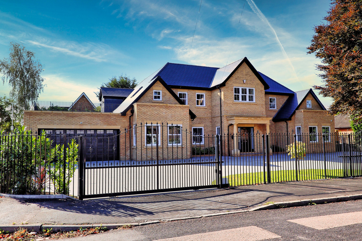 6-bed detached on 36, Herbert Road, Hornchurch, £2,200,000