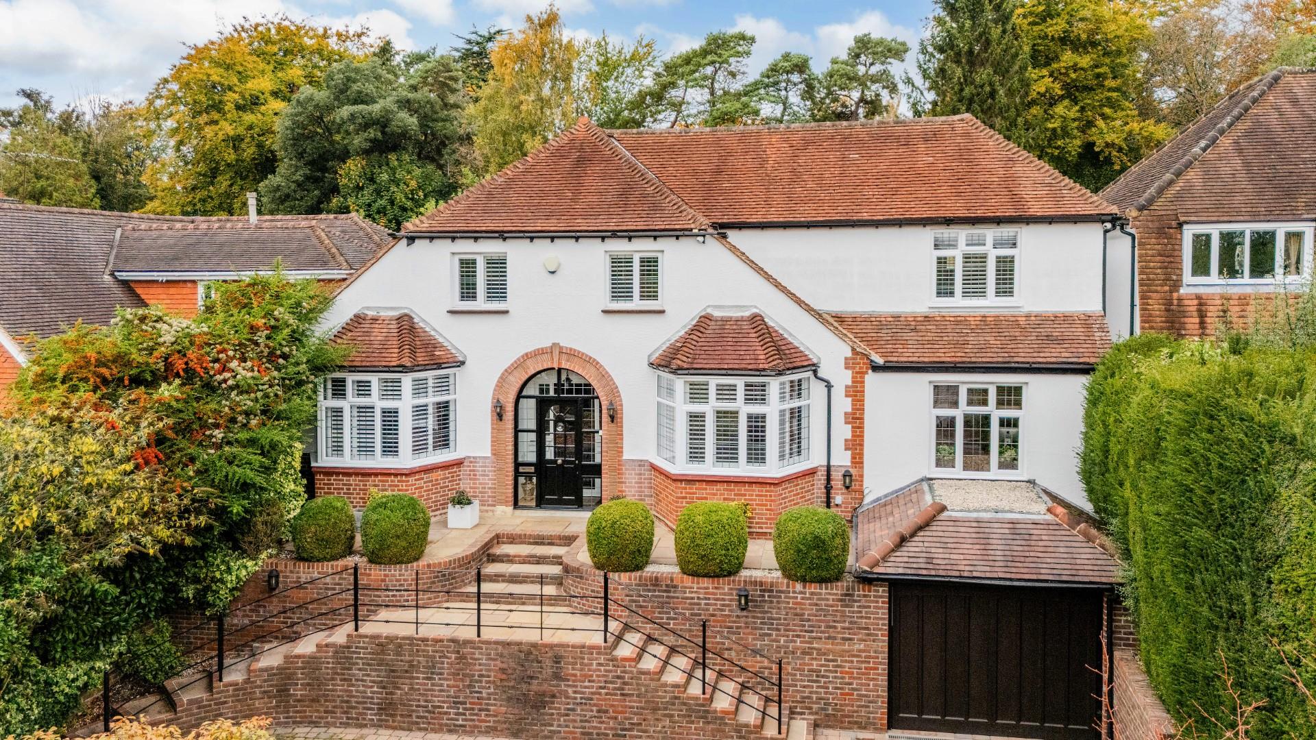 5 bedroom property for sale 0