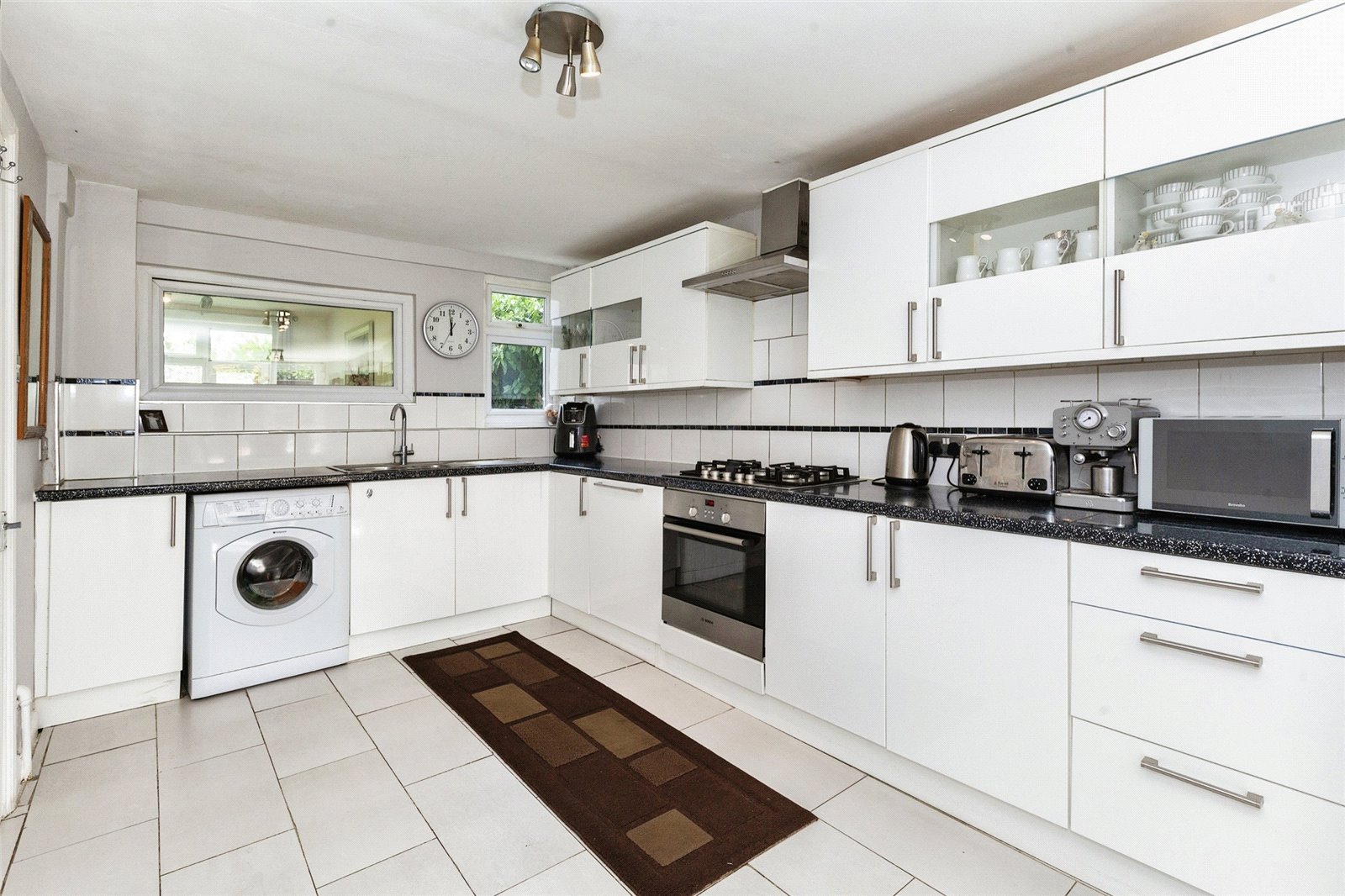 Photos of Ray Mill Road East, Maidenhead, Berkshire SL6 65445599