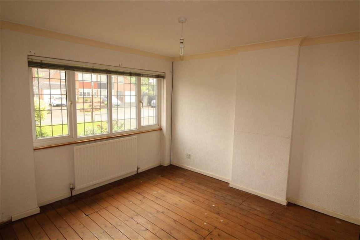 Free property report 18 Raglan Close, Sedgley, DY3 3NH Chimnie