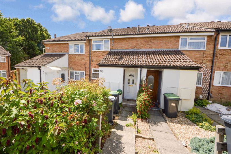 21, Valentine Court, Waterlooville photo 5