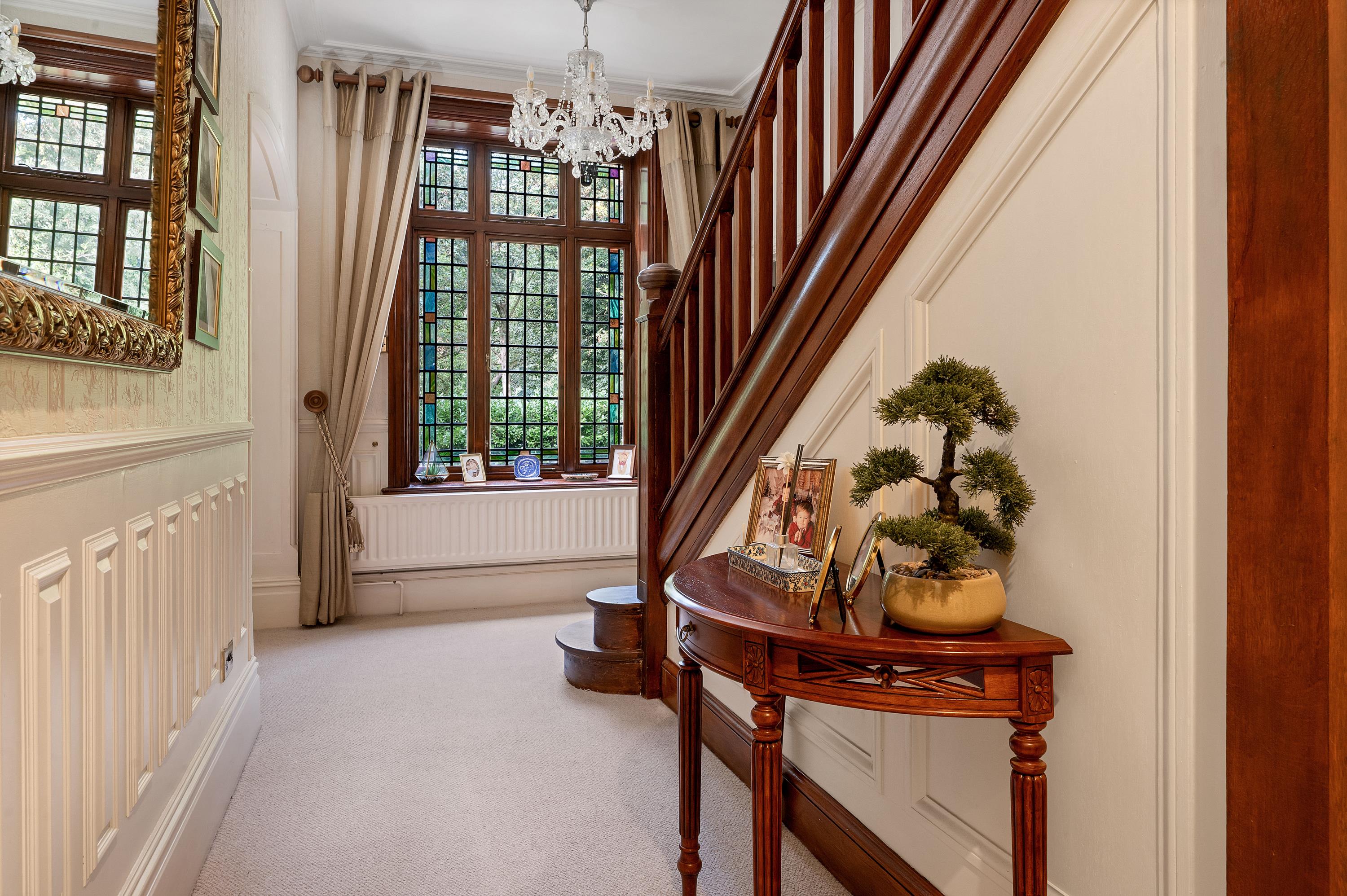 7 bedroom detached house for sale 0