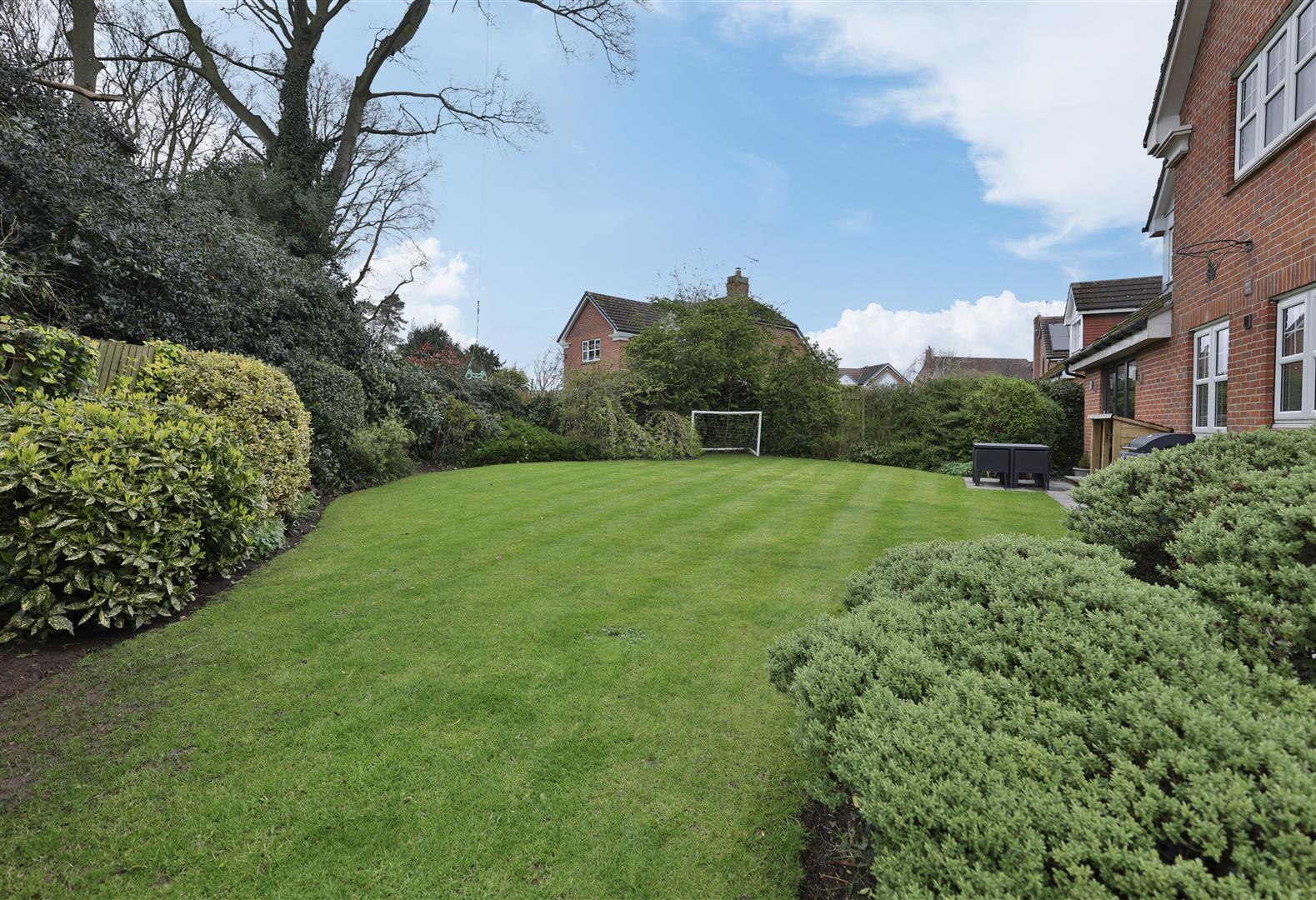 Photos of Manor Farm Close, Copmanthorpe, York YO23 67093525