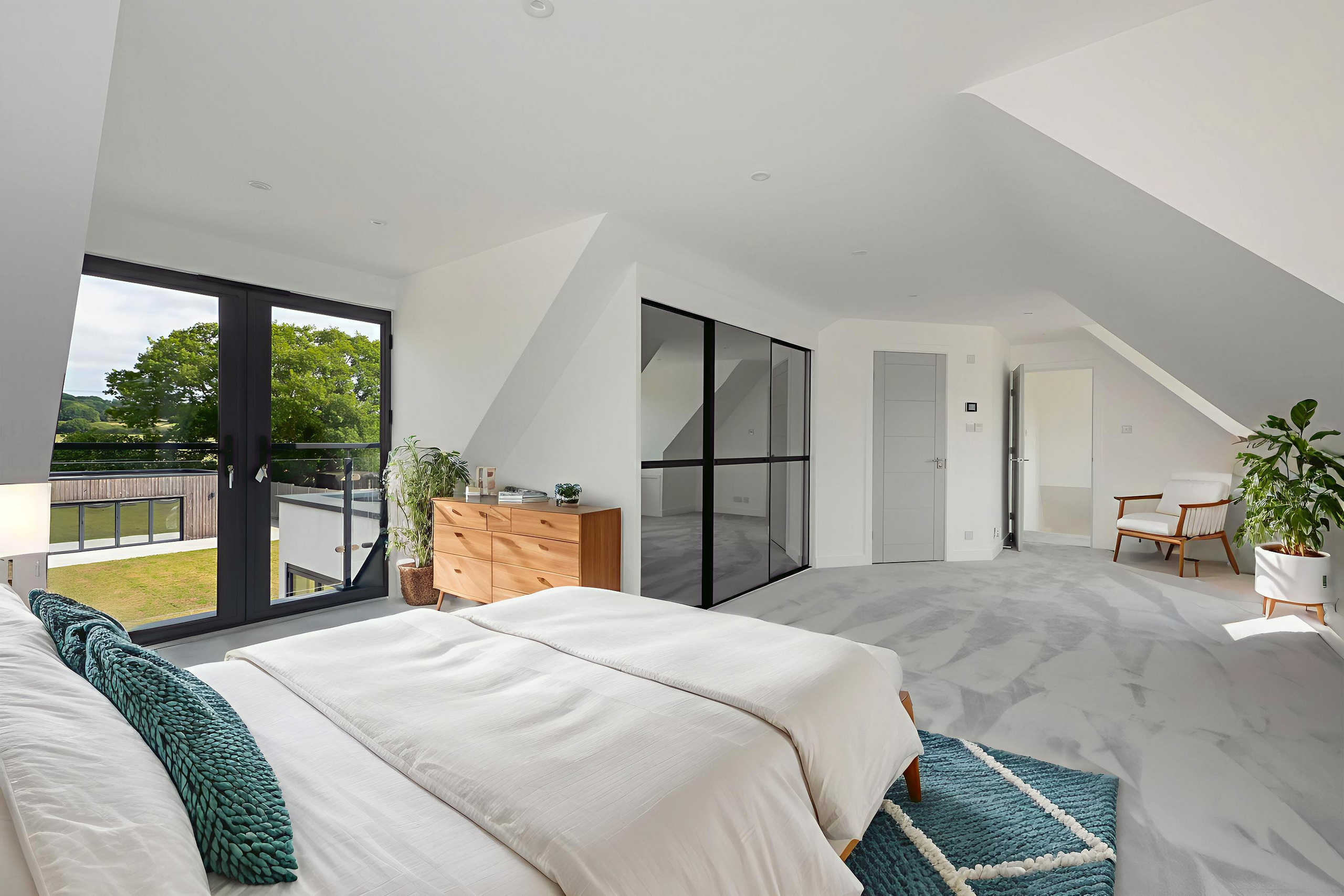 4 bedroom detached house for sale 0
