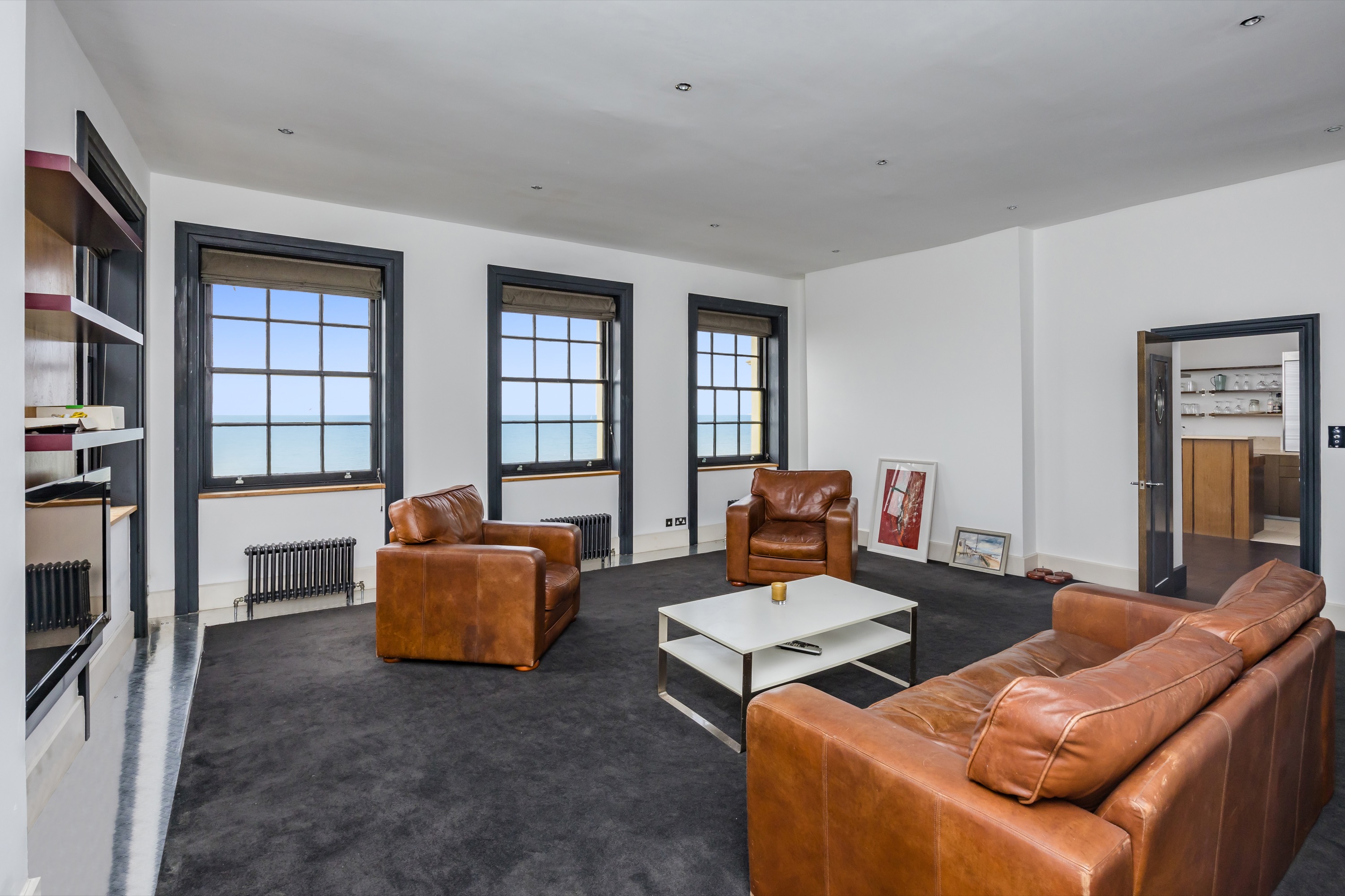 3 bedroom maisonette for sale 0