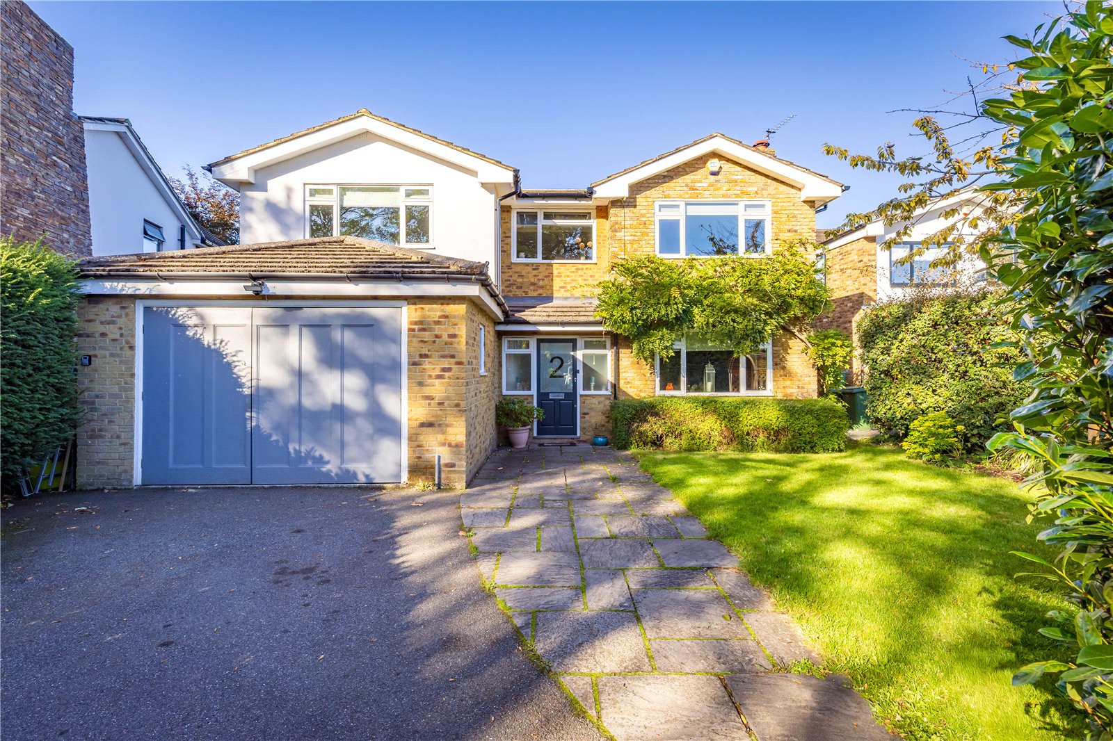 5 bedroom detached house for sale 0