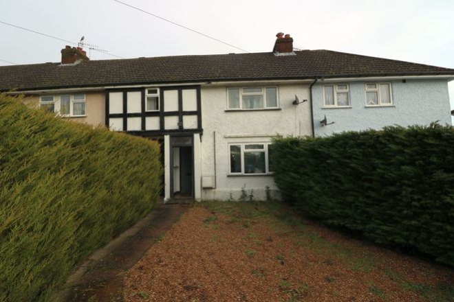 45, Magna Road, Egham photo 2