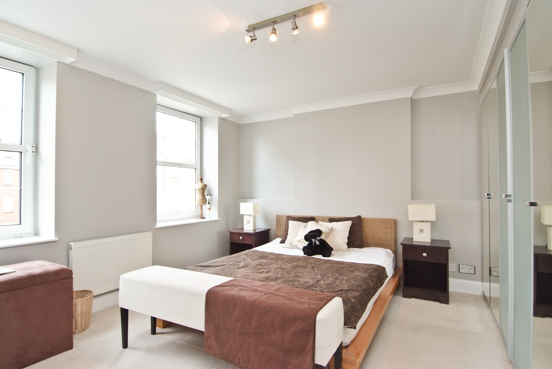 2 bedroom flat for sale 0