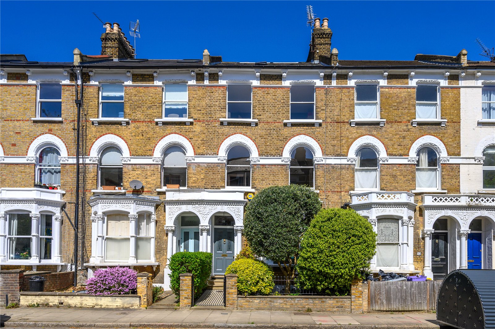 6 bedroom terraced house for sale 0