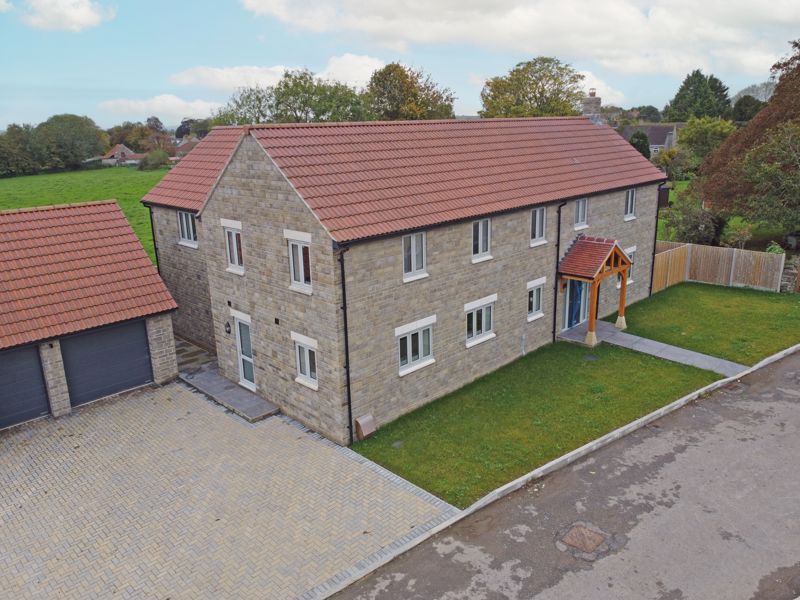 5 bedroom detached new house for sale 0
