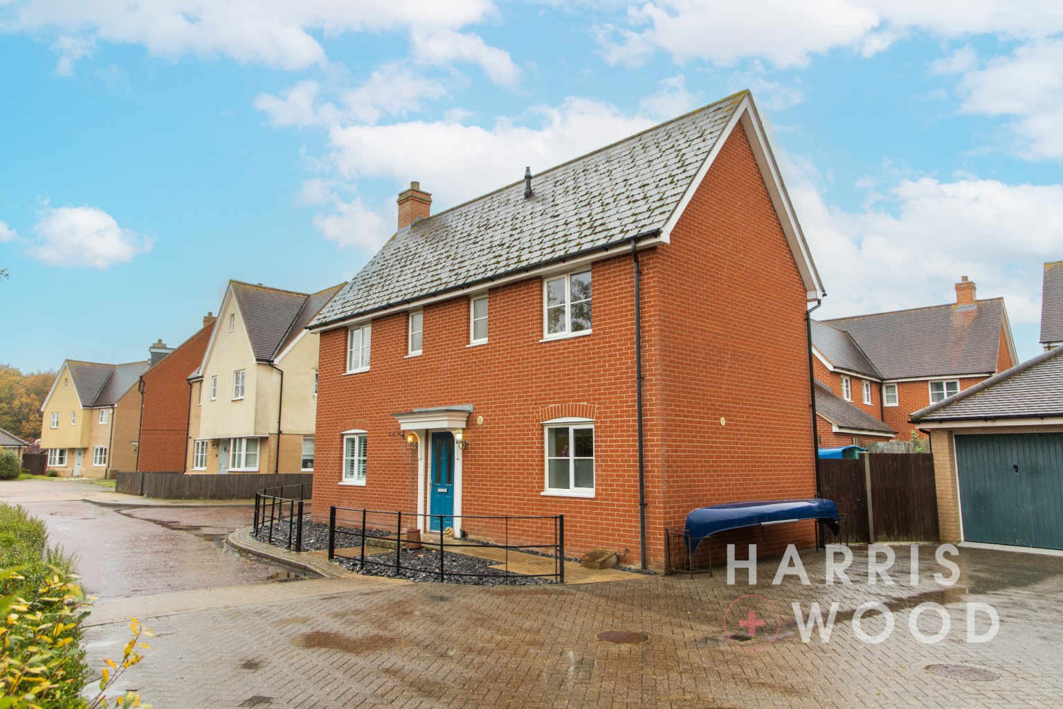 3, Helen Ewing Place, Essex photo 2