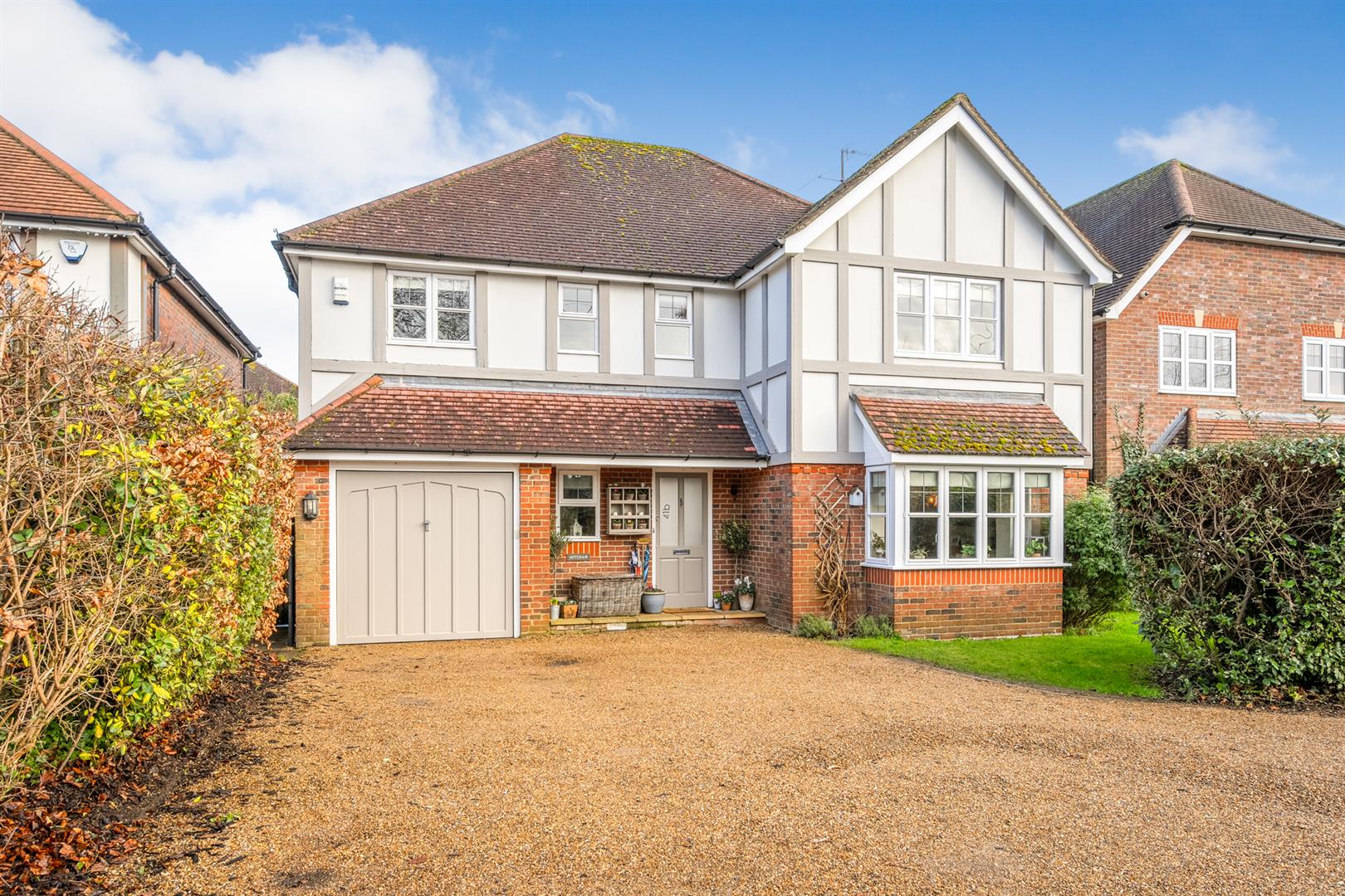 4 bedroom detached house for sale 0