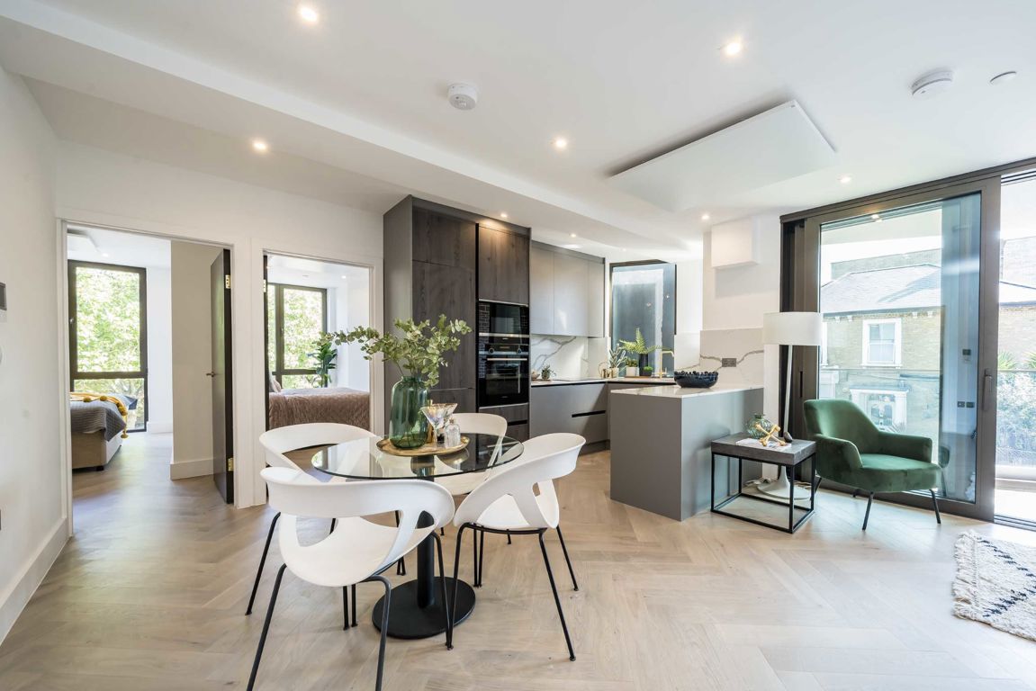 3 bedroom new flat for sale 0