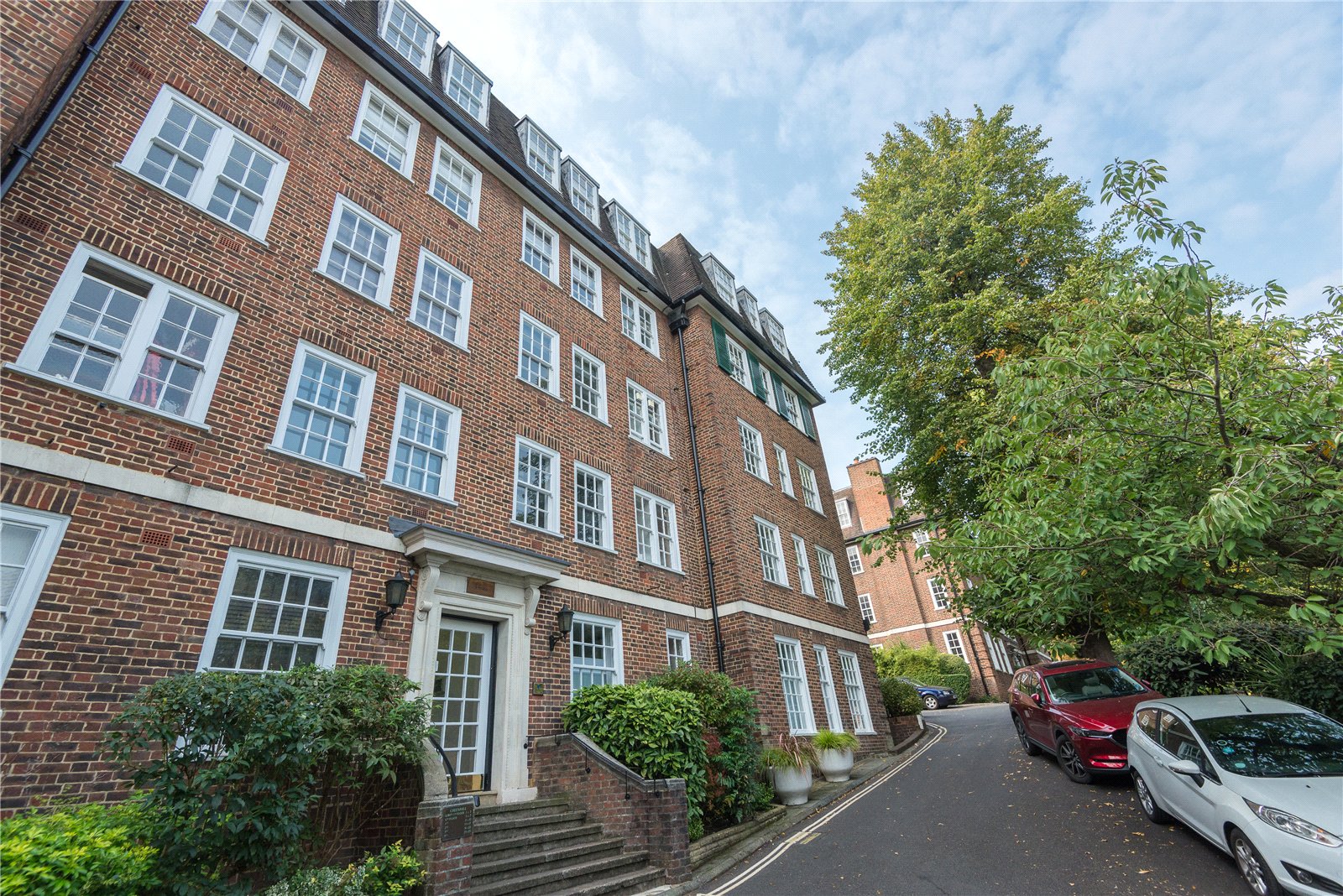 Flat 6, Greenhill,, Prince Arthur Road, London photo 3