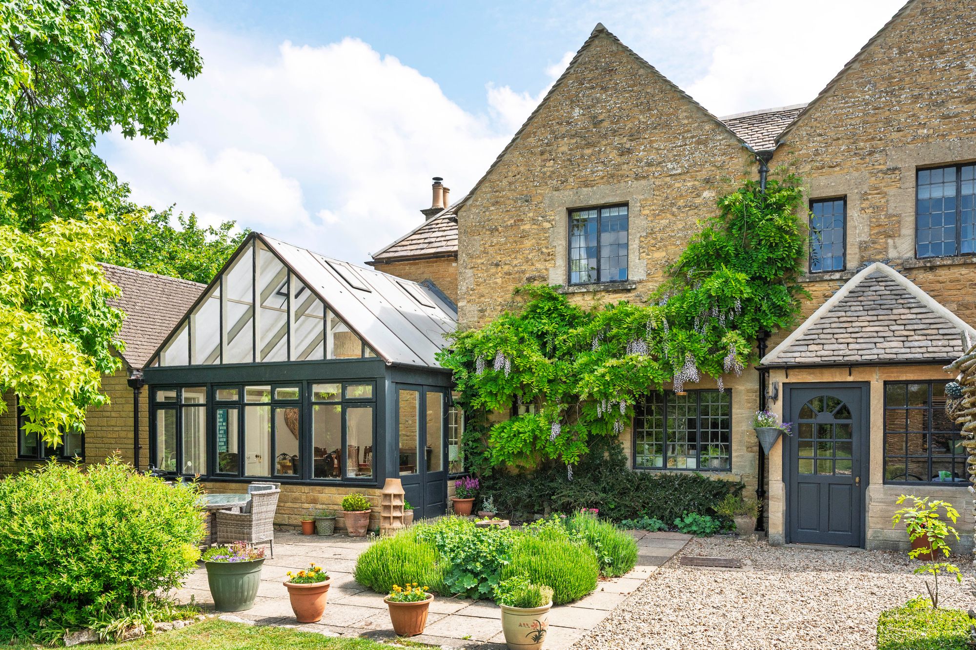 Best Coastal Towns to Buy Property in the UK