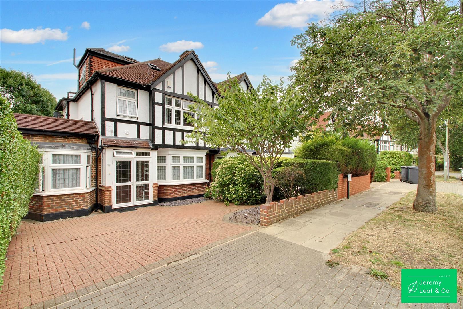 5 bedroom property for sale 0