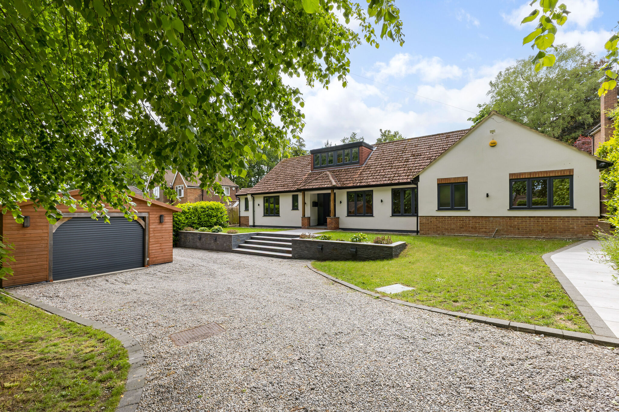 4 bedroom detached house for sale in Moreton-in-Marsh