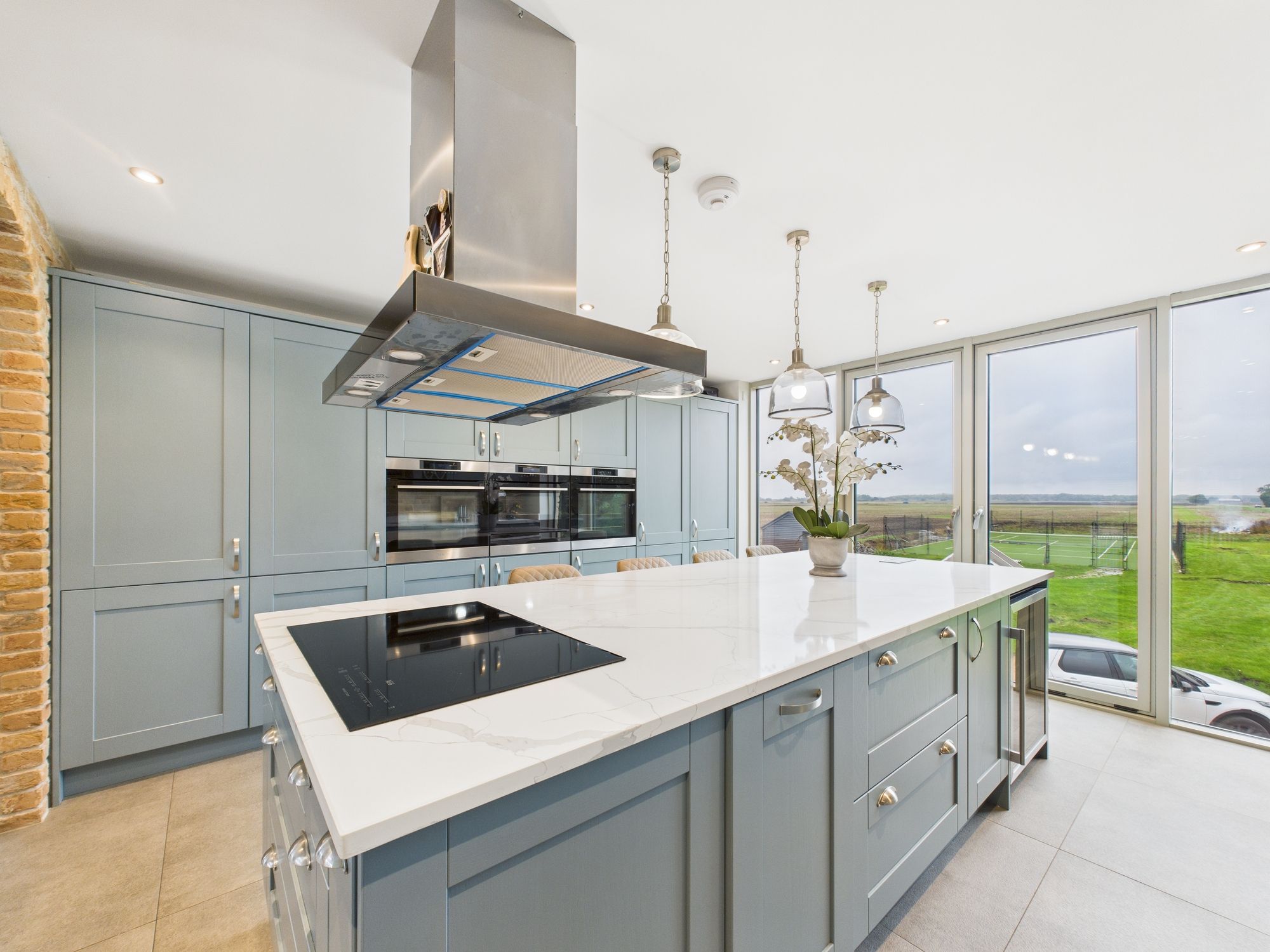 5 bedroom detached house for sale 0