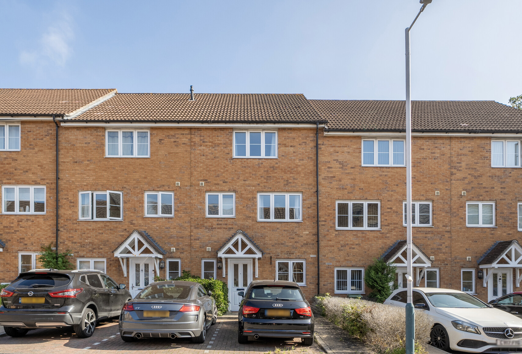 4 bed terraced house for sale