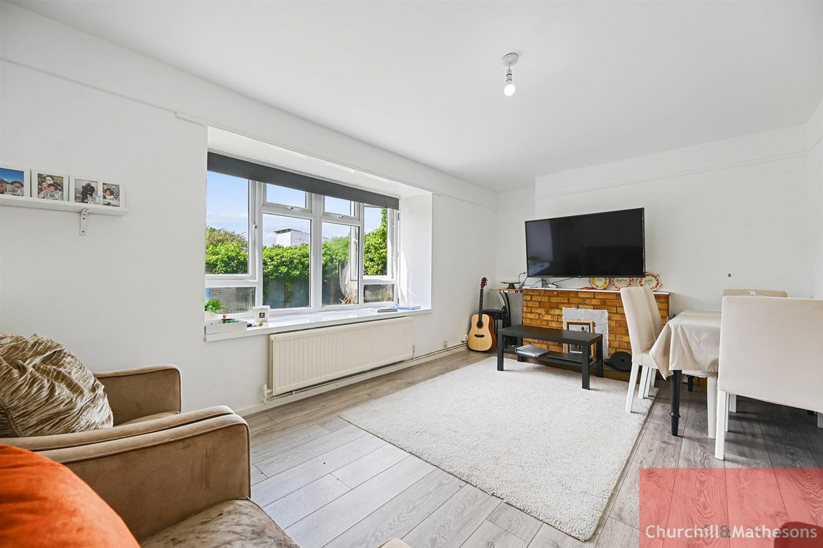 Flat 8, Elmwood House, 46-48 All Souls Avenue, Kensal Rise photo 4