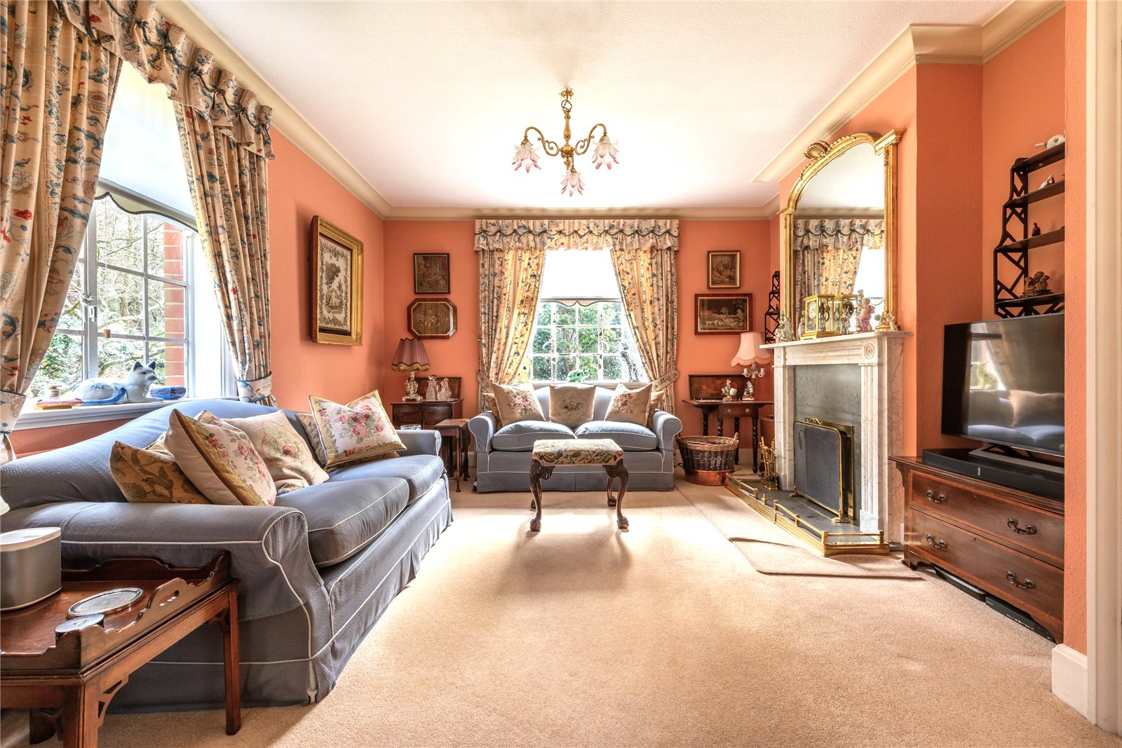 4 bedroom detached house for sale 0