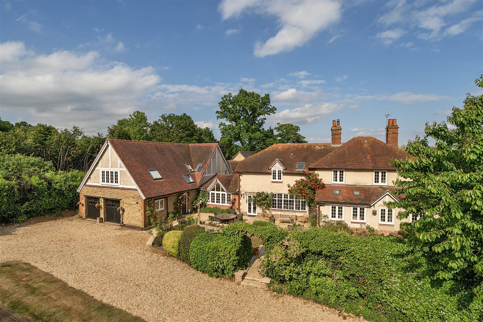 14 bedroom detached house for sale