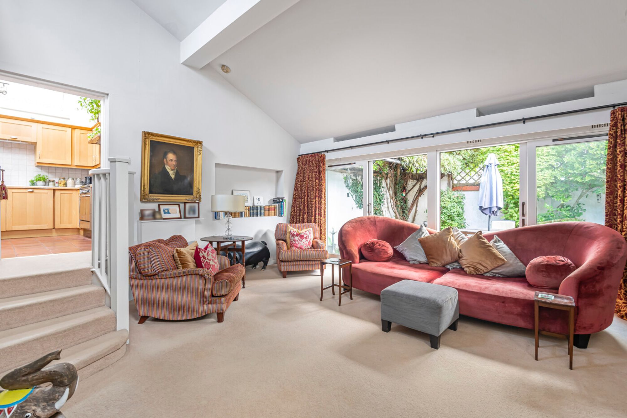 4 bedroom semi-detached house for sale 0