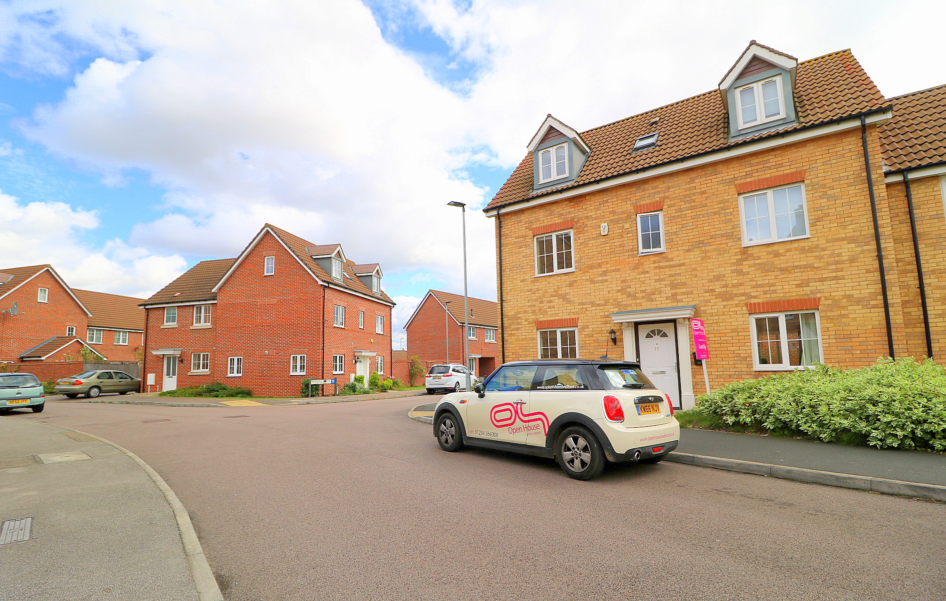 Room 4 71 Maskell Drive, Bedford photo 5