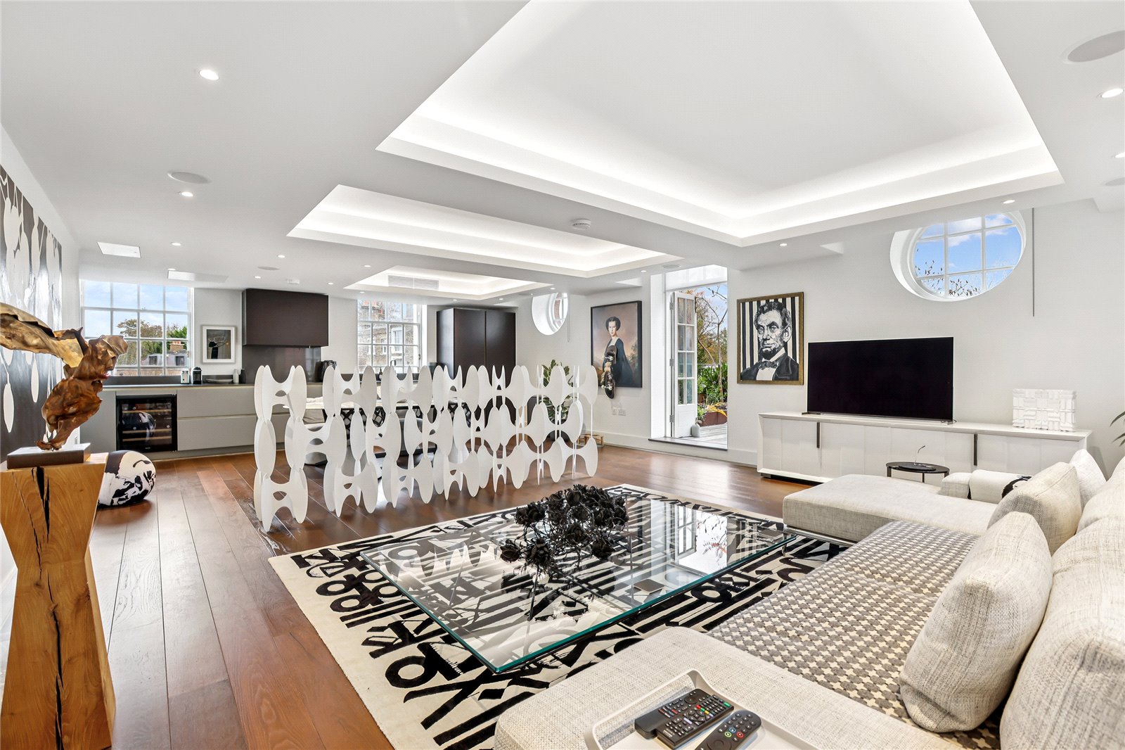 2 bedroom flat for sale 0