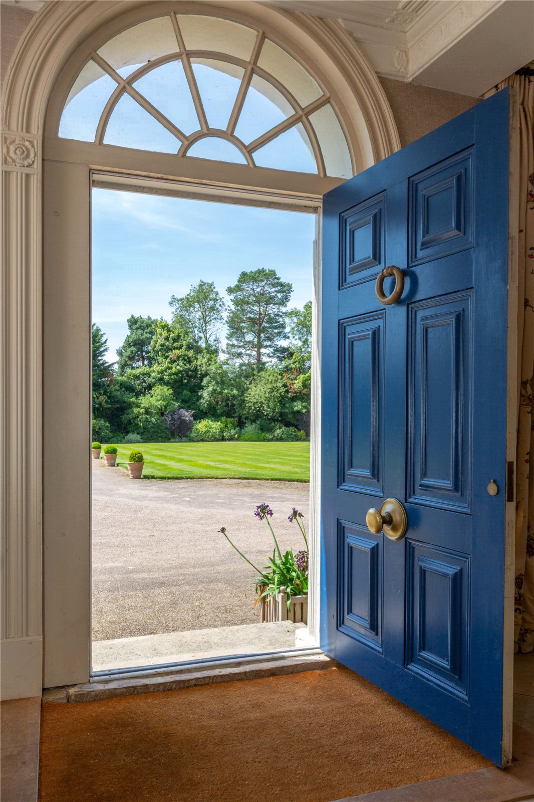 8 bedroom equestrian property for sale 0