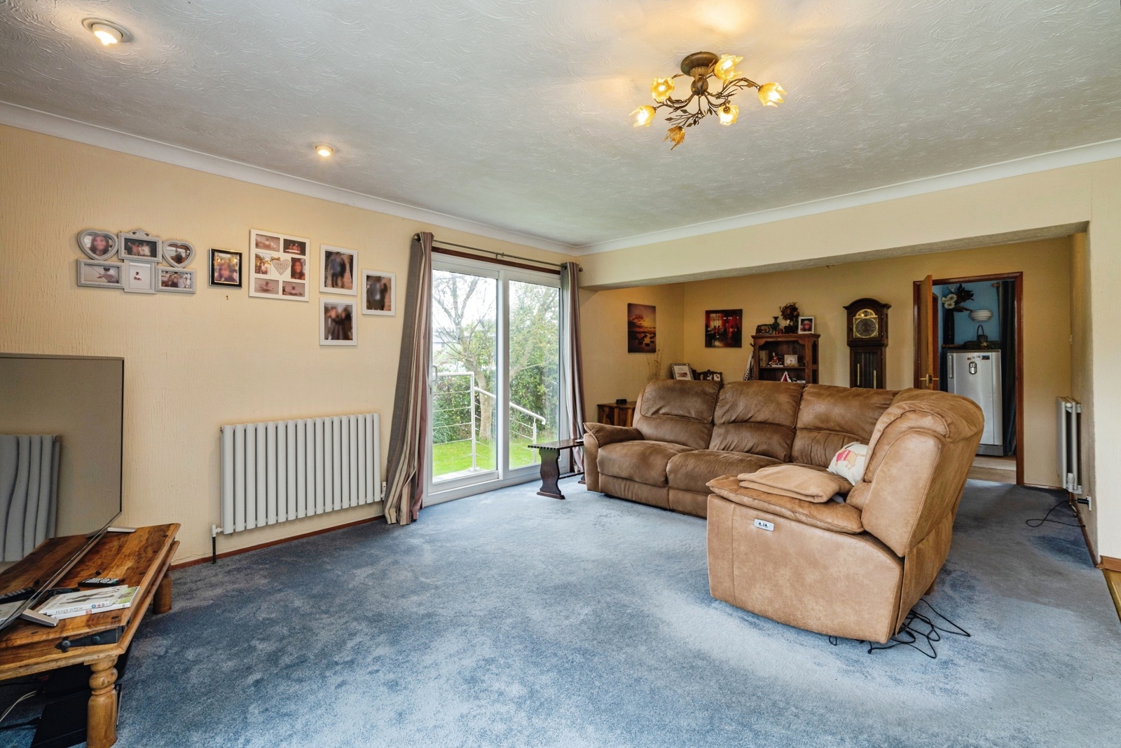 4 bedroom bungalow for sale 0