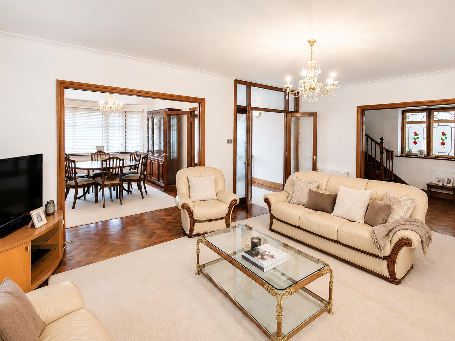 124, Longland Drive, London photo 4