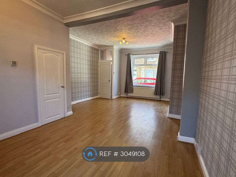 Yeoman St, Redcar photo 2