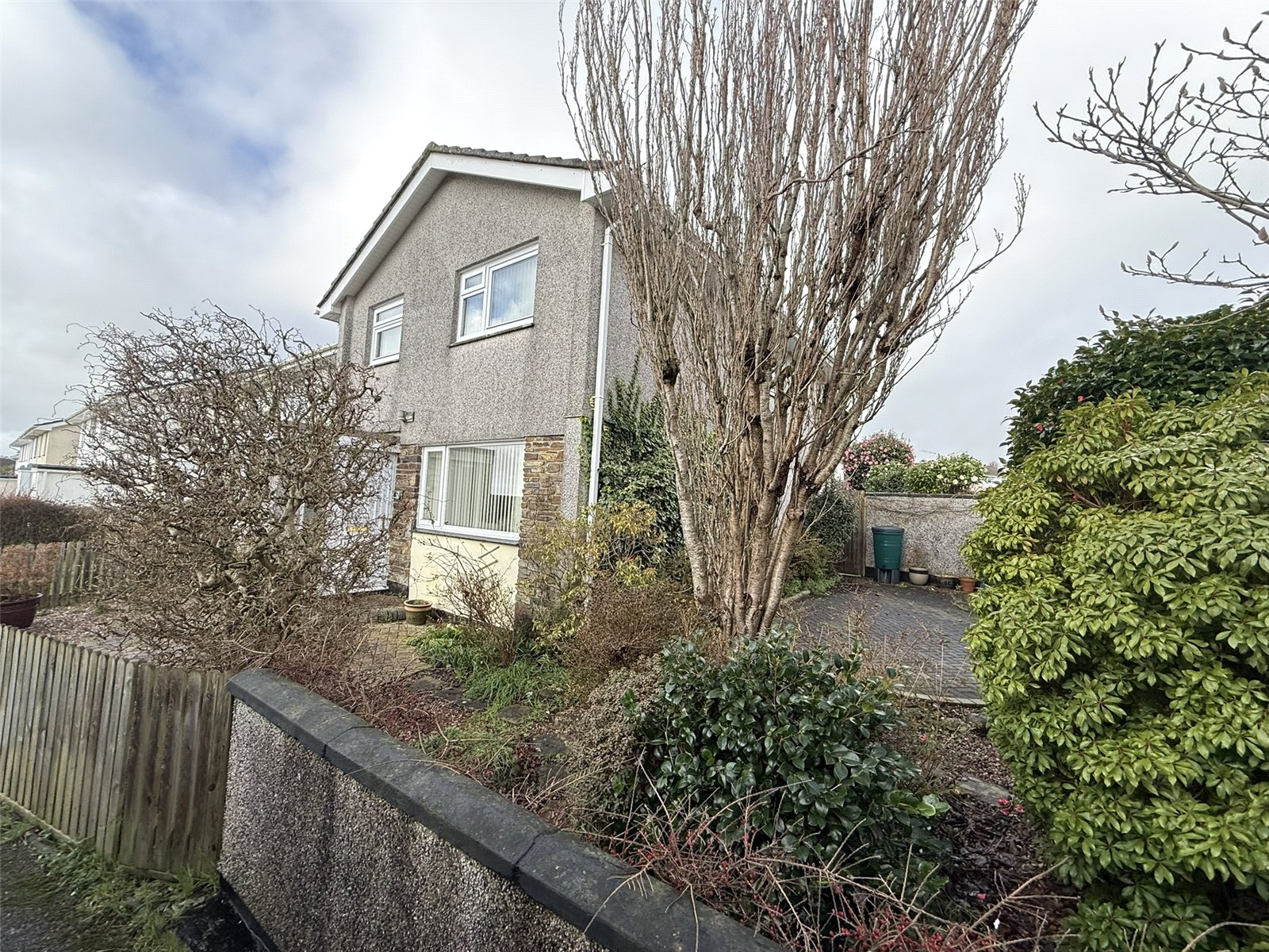 4-bed house on 27, Carrickowel Crescent, St Austell, £300,000