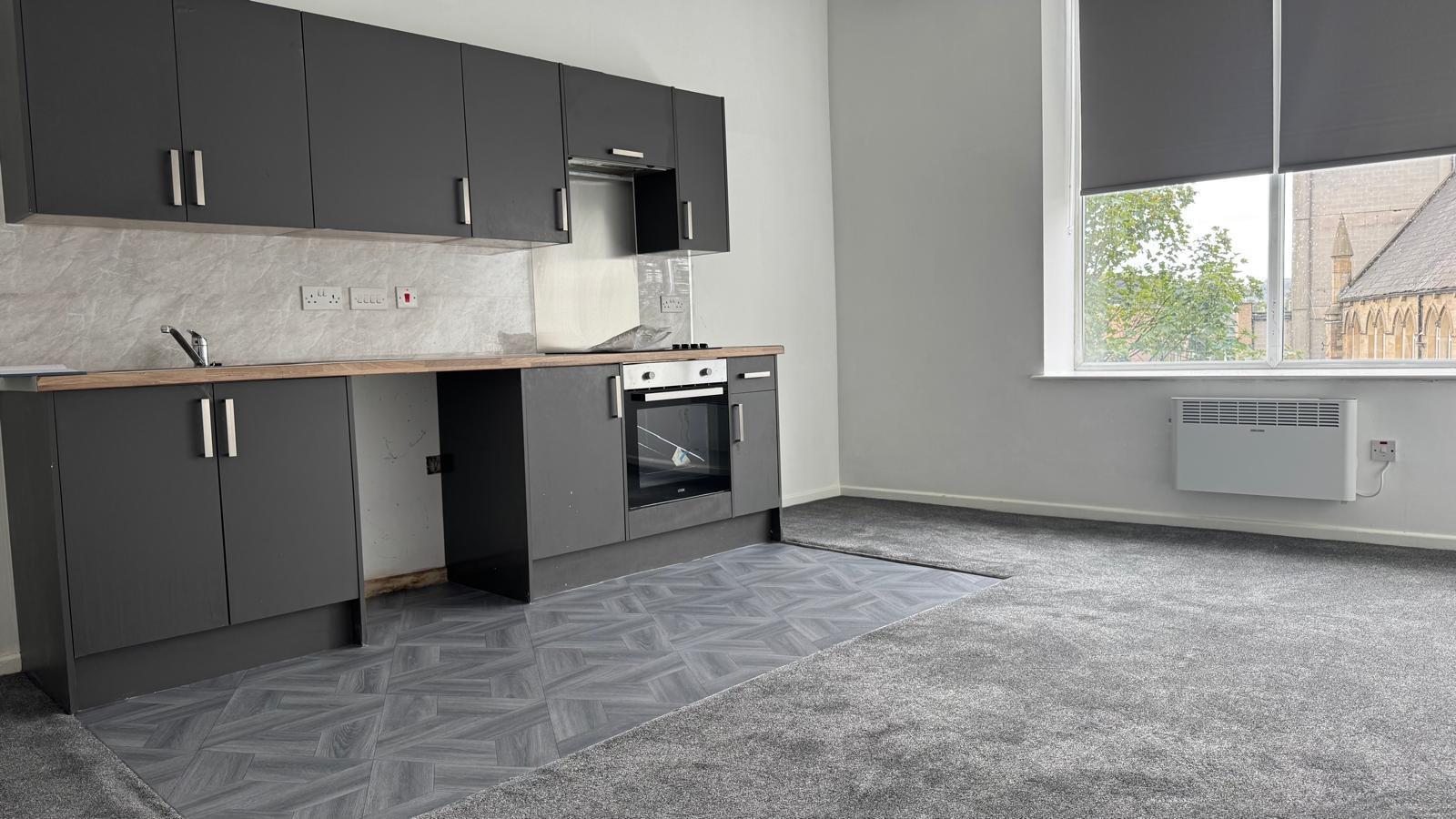 Flat 10, 47-51 Daisy Hill, Dewsbury photo 4