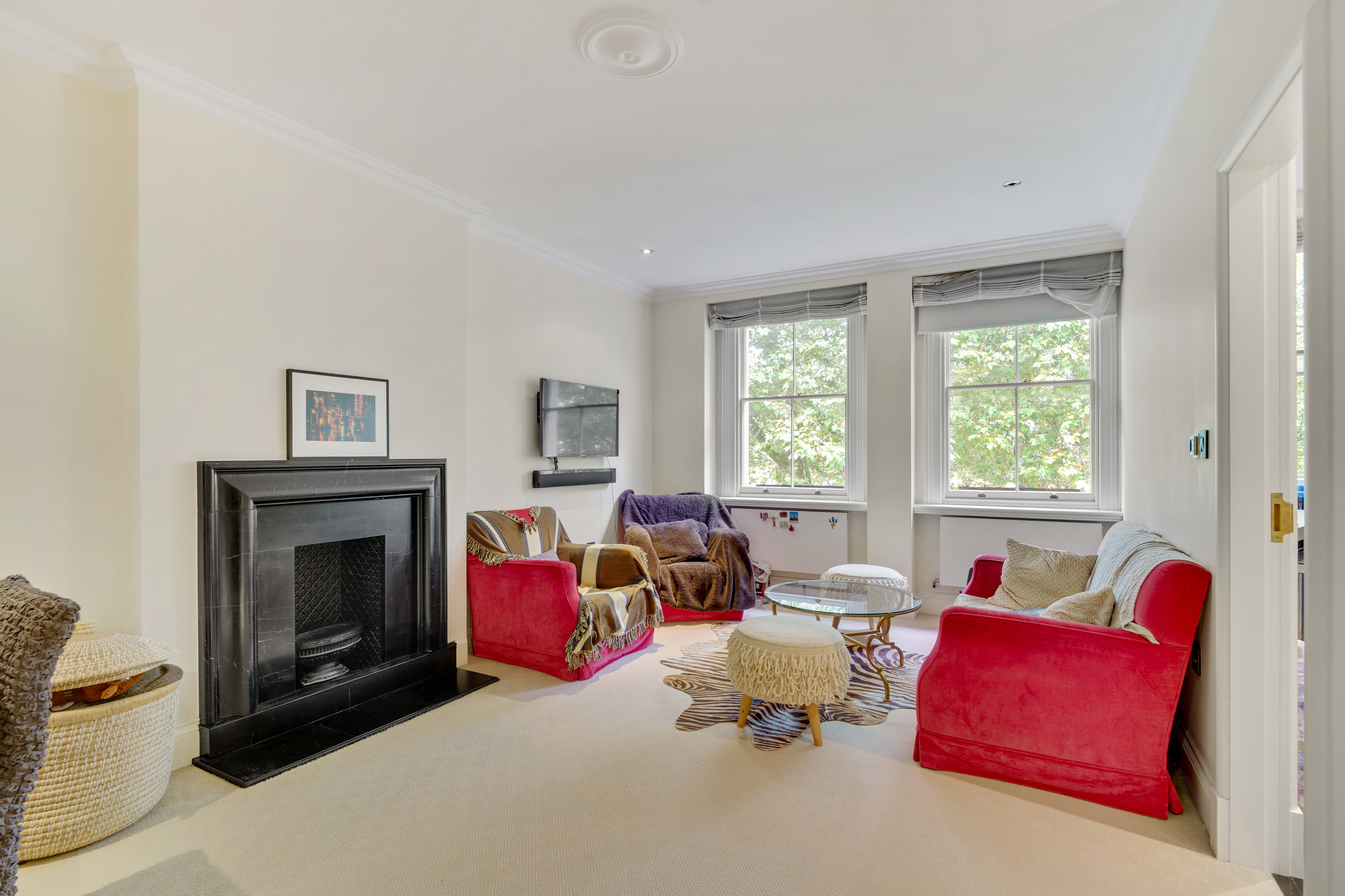 1-bed flat on Flat 6, 30, Rutland Gate, Knightsbridge, £995,000