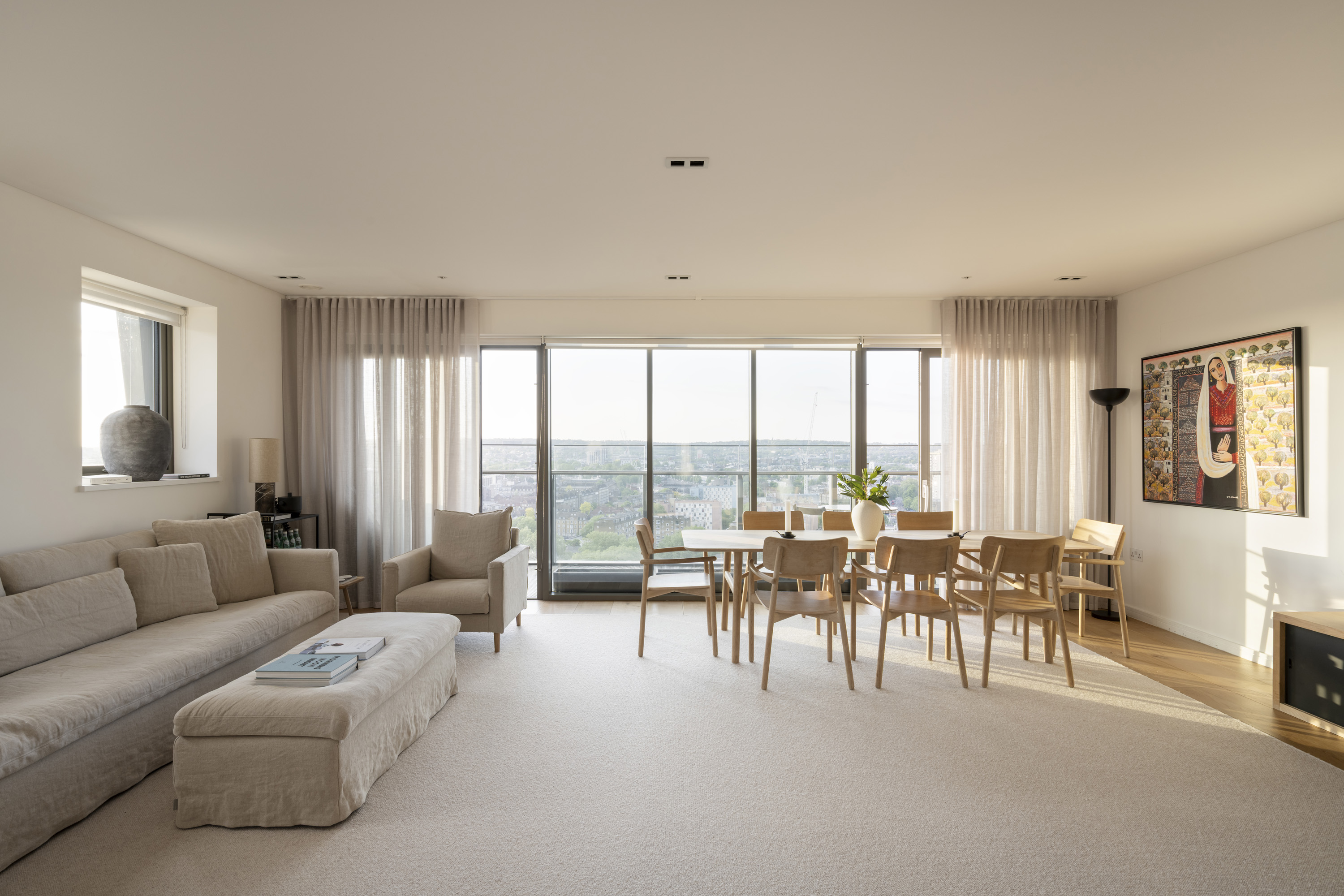 4 bedroom flat for sale 0