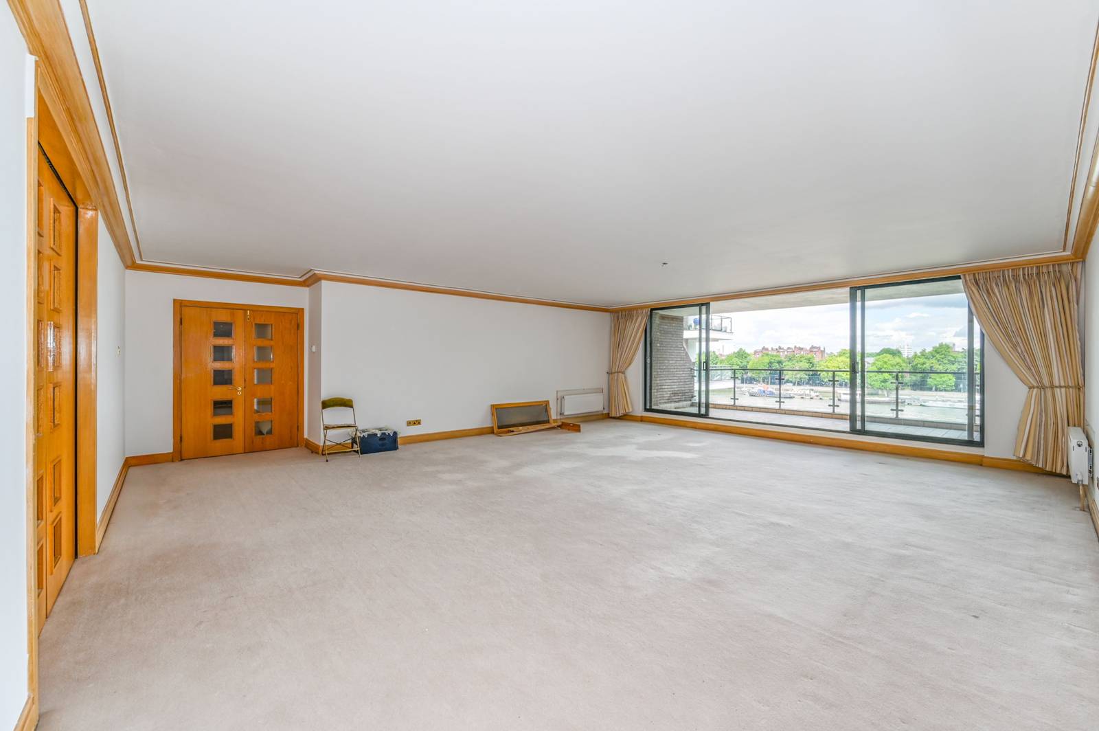 9 bedroom property for sale