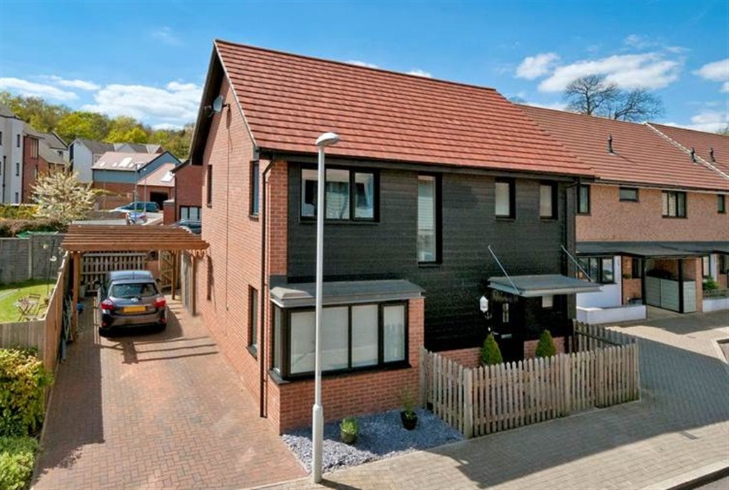 Beadsman Crescent Leybourne, West Malling photo 4